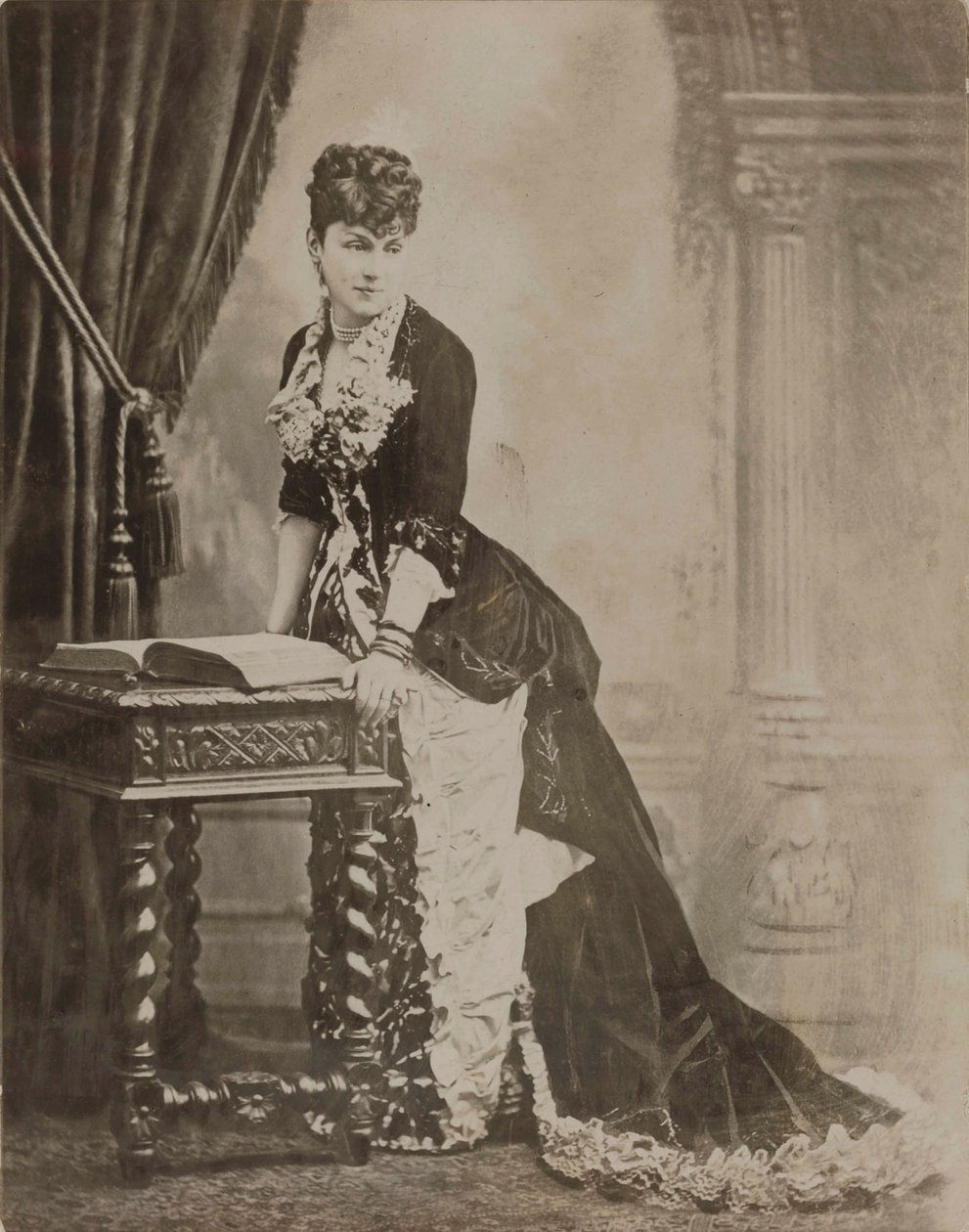 Portret van Markiezin Marie Arconati Visconti, geboren Peyrat door Unbekannt