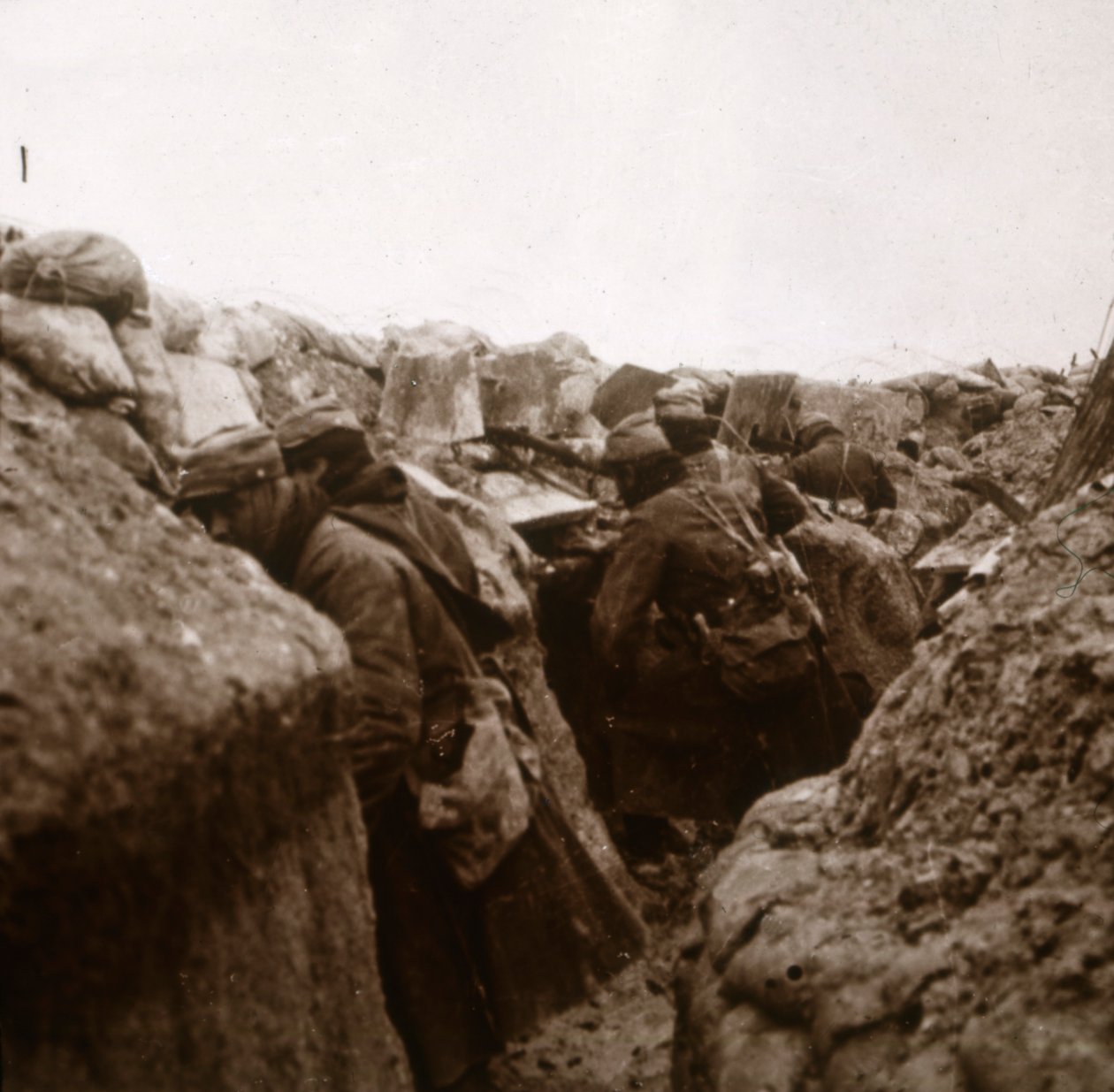 Voorbereiding op aanval, Arne, Noord-Frankrijk, ca. 1914-ca. 1918 door Unbekannt