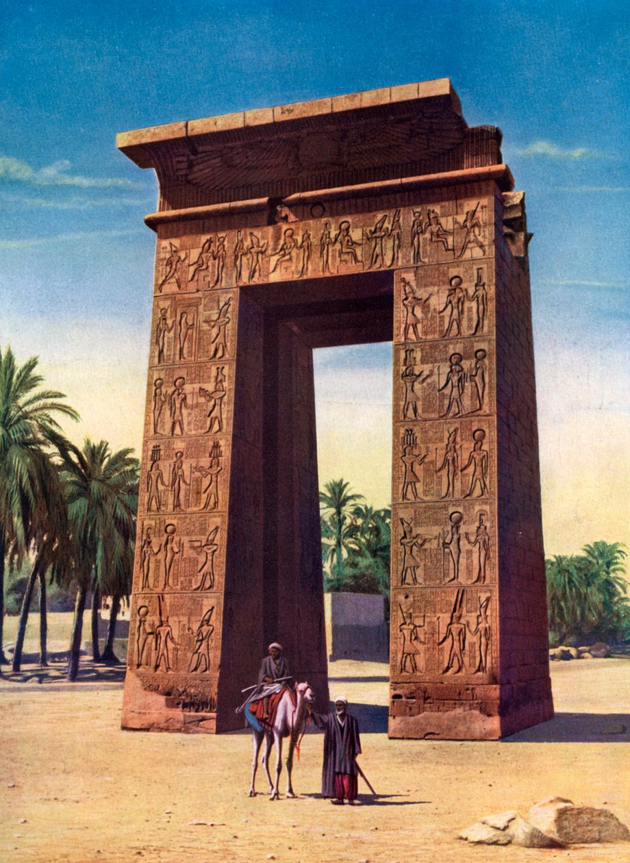 Propylon van de derde Ptolemaeus in Karnak, Egypte door Unbekannt