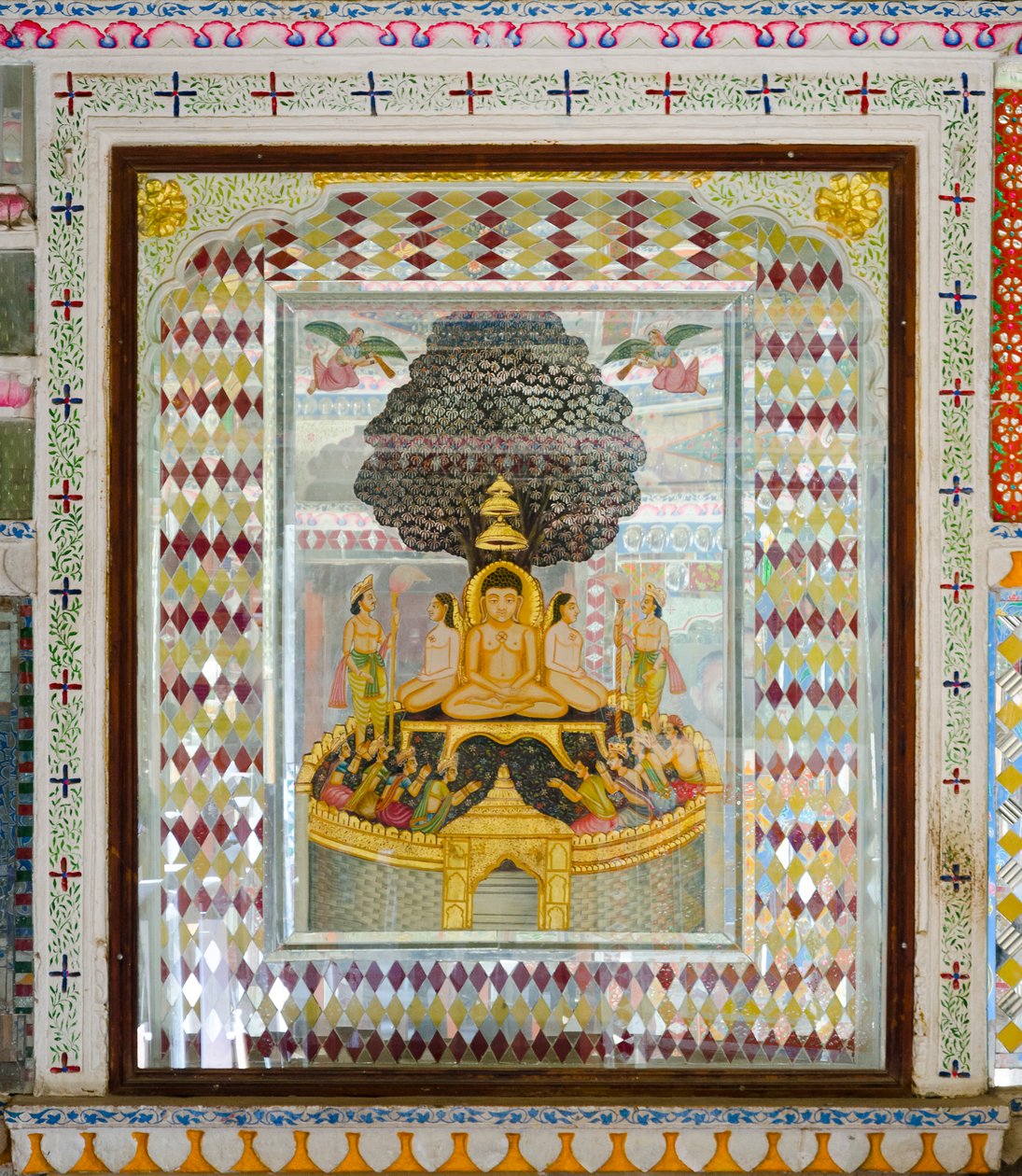 Rijkelijk versierd religieus kunstwerk in een kamer in het 19e-eeuwse Patwon ki Haveli herenhuis, Jaisalmer, Rajasthan, India (foto) door Unbekannt
