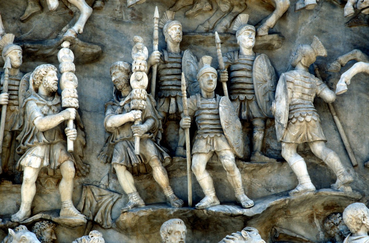 Romeinse soldaten die deelnemen aan decursio, het rituele cirkelen van de brandstapel door Unbekannt