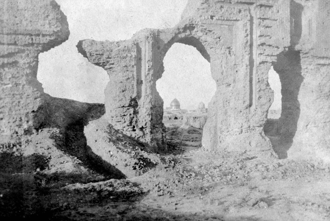 Verwoeste muren van de Betoverde Tuin, net buiten Samarra, Irak, 1917-1919 door Unbekannt