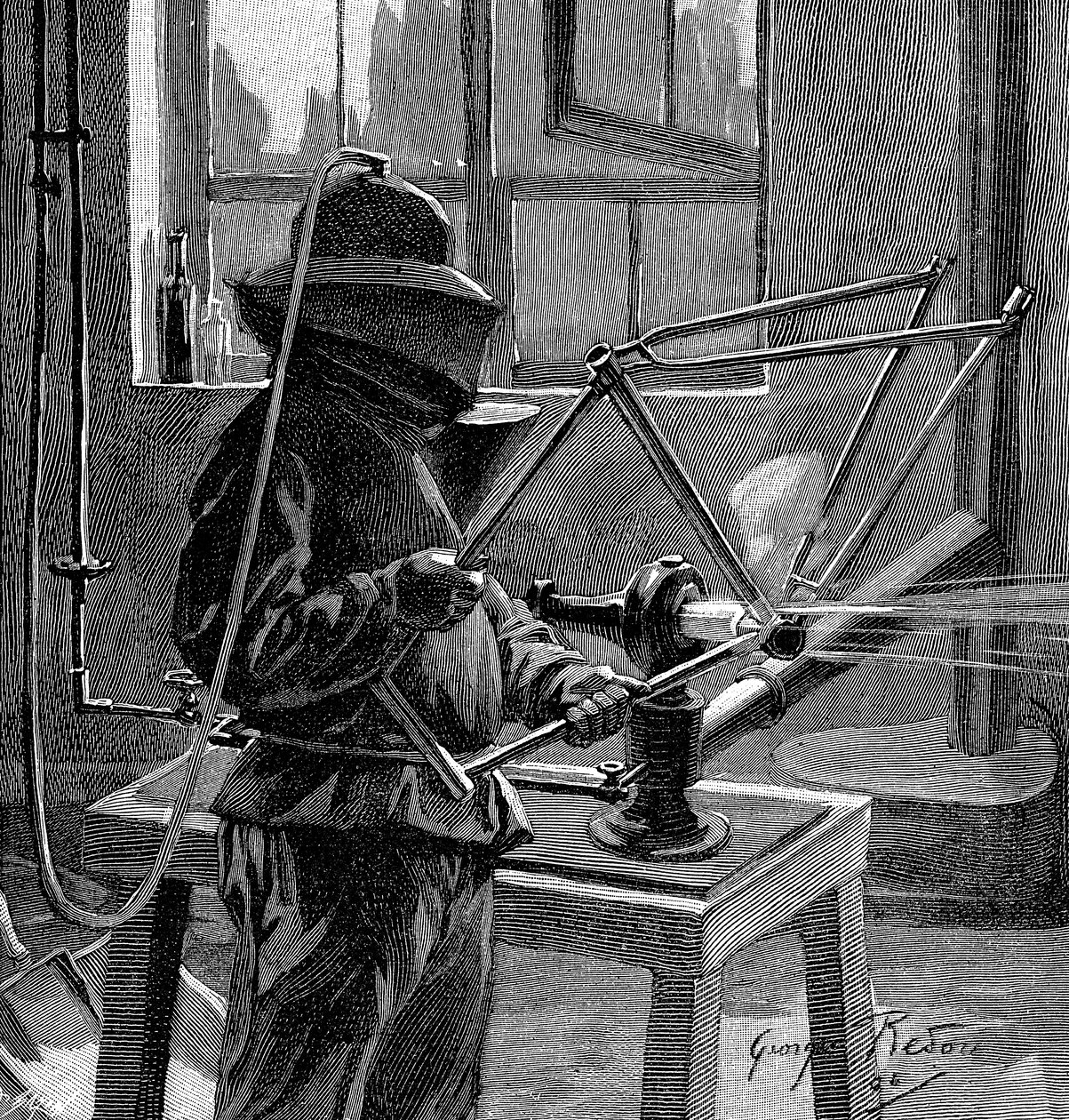 Zandstralen van de verbindingen van een fietsframe, Frankrijk, 1896 door Unbekannt