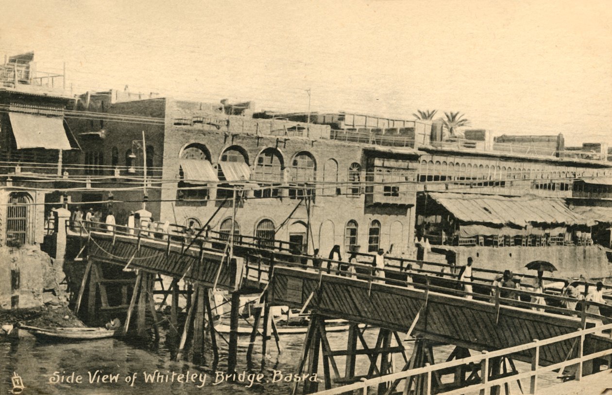 Zijaanzicht van Whiteley Bridge, Basra, ca. 1918-1939 door Unbekannt