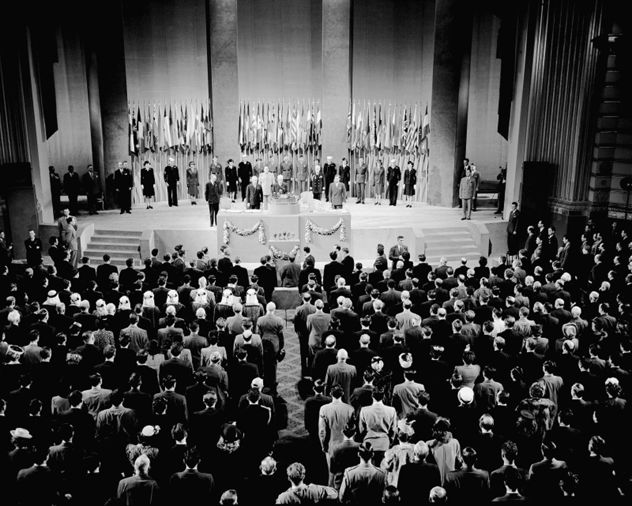 De 16e plenaire vergadering van de oprichtingsconferentie van de Verenigde Naties in het Opera House van San Francisco door Unbekannt