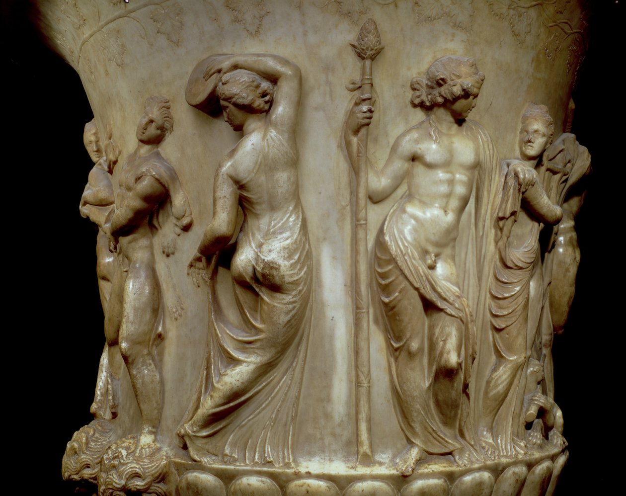 De Borghese Krater of Vaas, detail van reliëf dat Dionysus en zijn maenaden uitbeeldt, Grieks, Neo-Attisch, late 2e eeuw v.Chr. (marmer) door Unbekannt