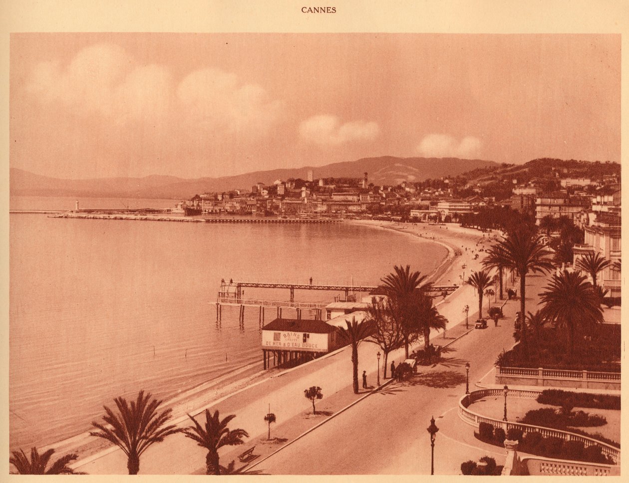 De Croisette en Mont Chevalier, Cannes, 1930 door Unbekannt