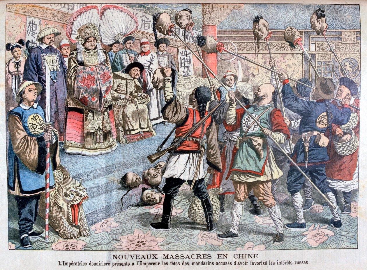 De keizer wordt hoofden van mandarijnen getoond die verdacht worden van steun aan de Russen, China, 1904 door Unbekannt