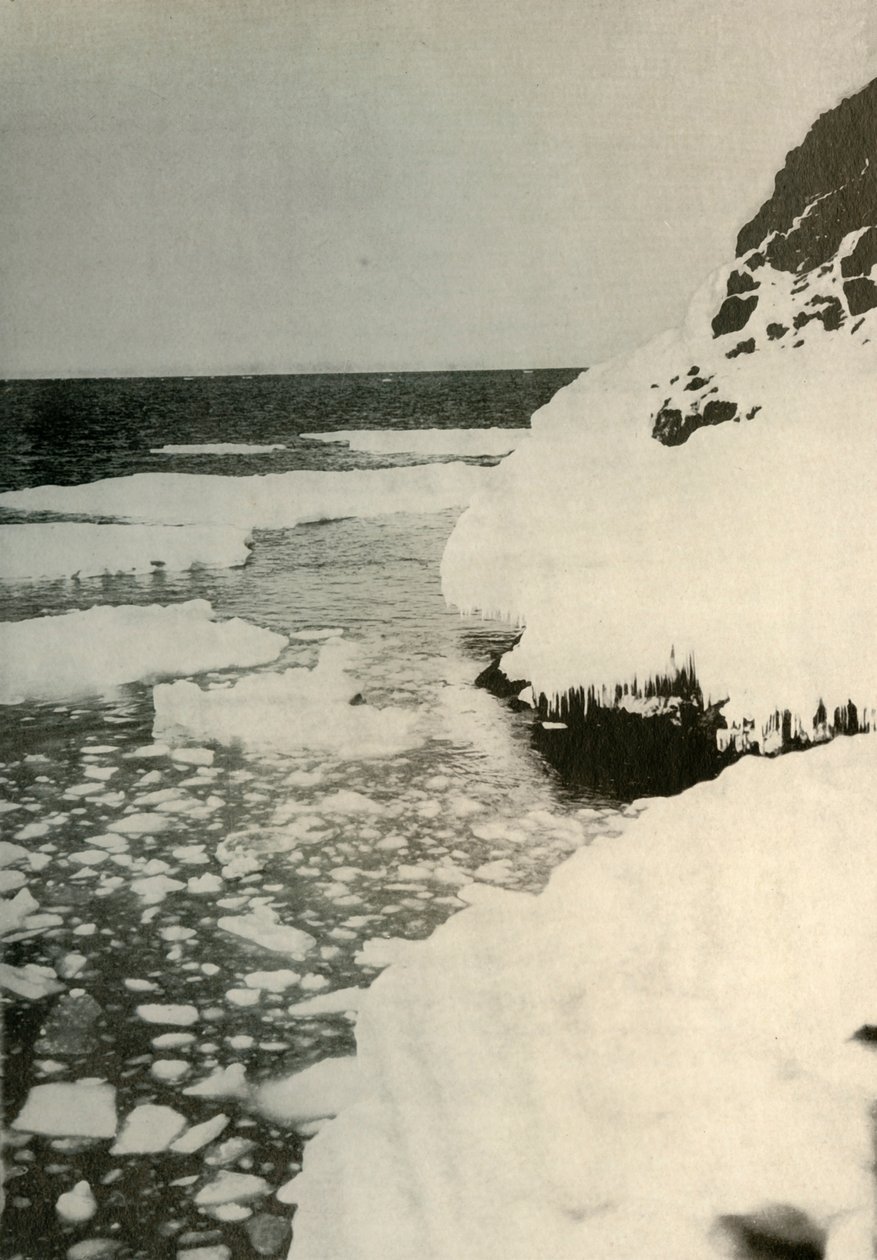 De eerste landingsplaats, met baai-ijs dat breekt en naar het noorden drijft, 1908, 1909 door Unbekannt