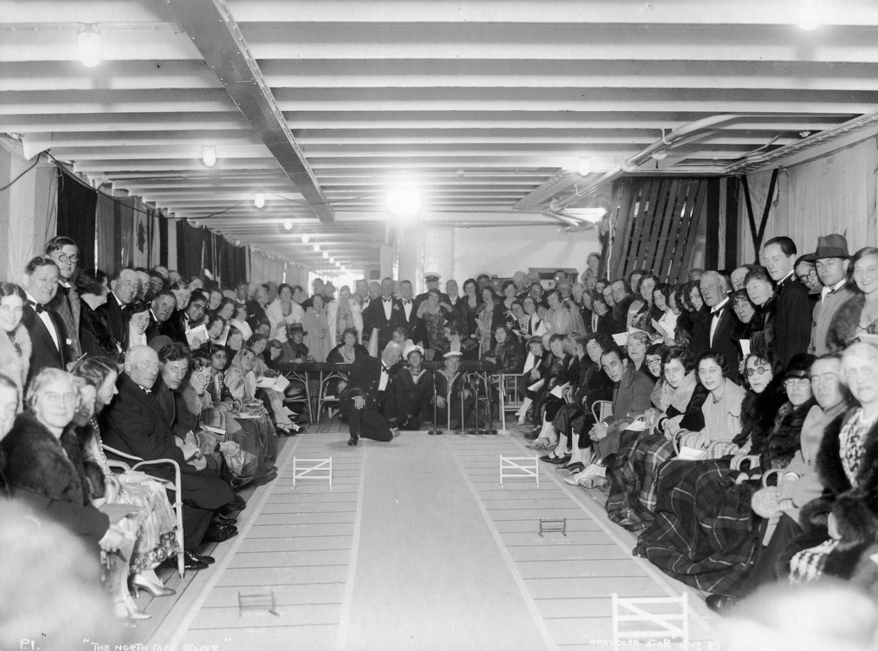 De North Cape Stakes, vermaak aan boord van de Blue Star Lines SS Arandora Star, 1929 door Unbekannt