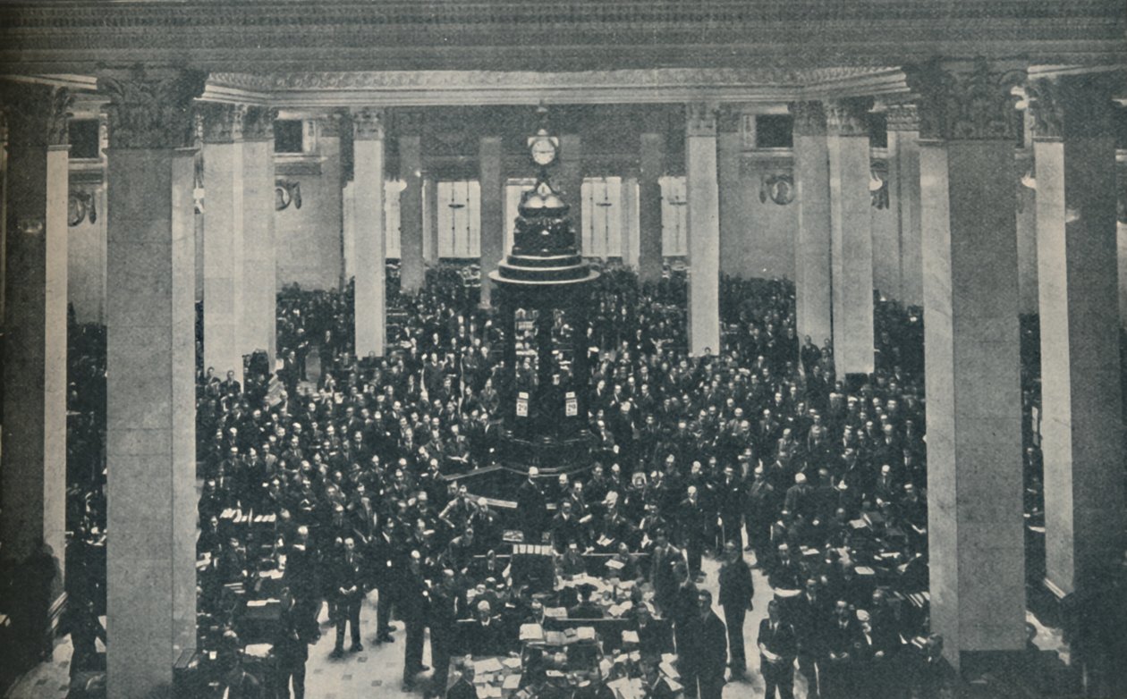 De Onderwriting Room bij Lloyds, met het Rostrum in het midden, 1936 door Unbekannt