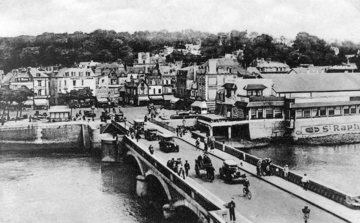 De brug over de rivier Touques, Trouville, Frankrijk door Unbekannt
