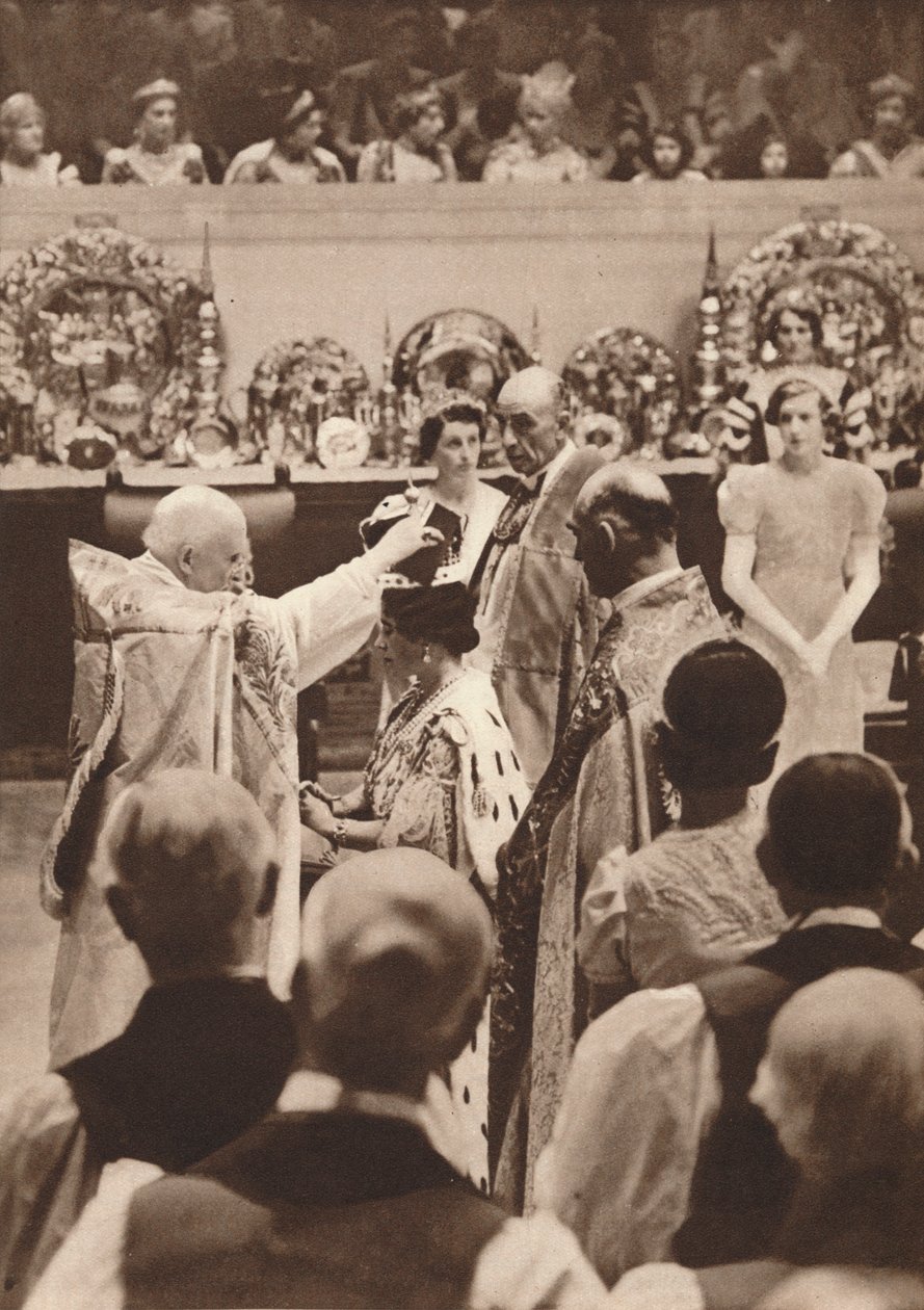 De kroning van koningin Elizabeth, vrouw van koning George VI, 1937 door Unbekannt
