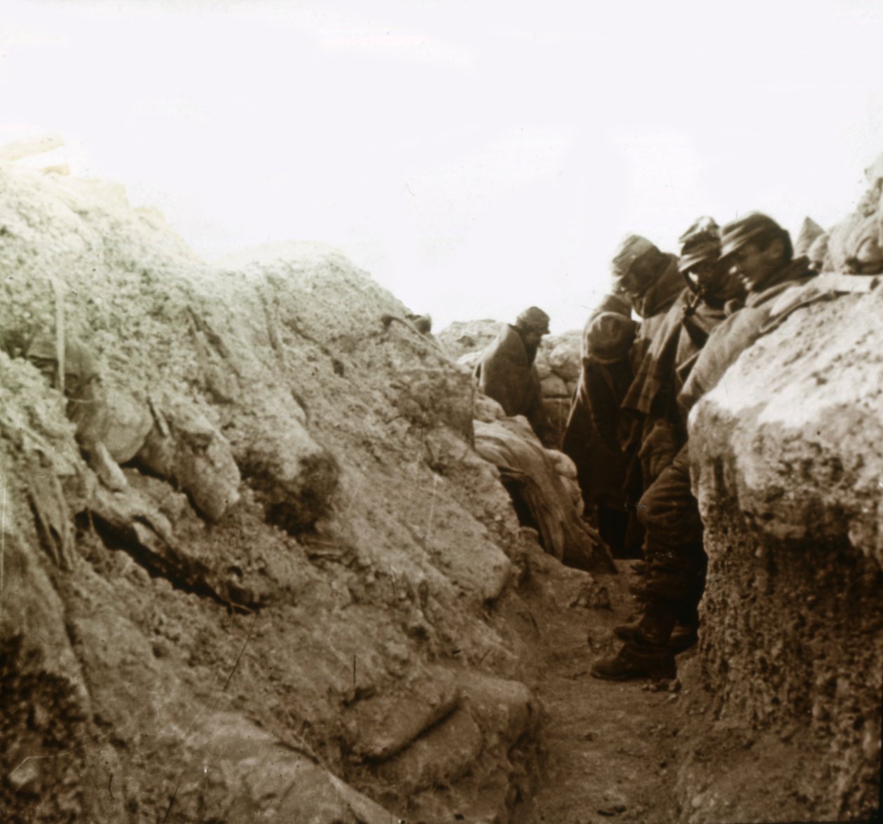 Loopgraven, Champagne, Noord-Frankrijk, c1914-c1918 door Unbekannt