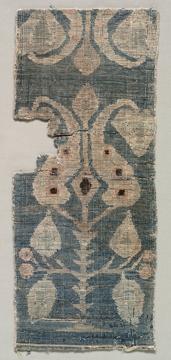 Tweegezichten tapijtfragment, 1100s door Unbekannt