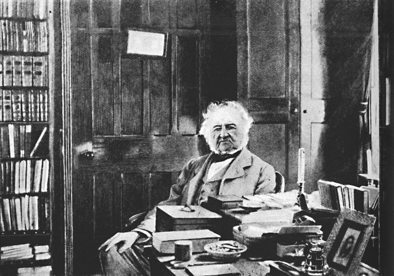 William Gladstone - De Grote Oude Man Zittend Aan Zijn Studietafel, c1925 door Unbekannt
