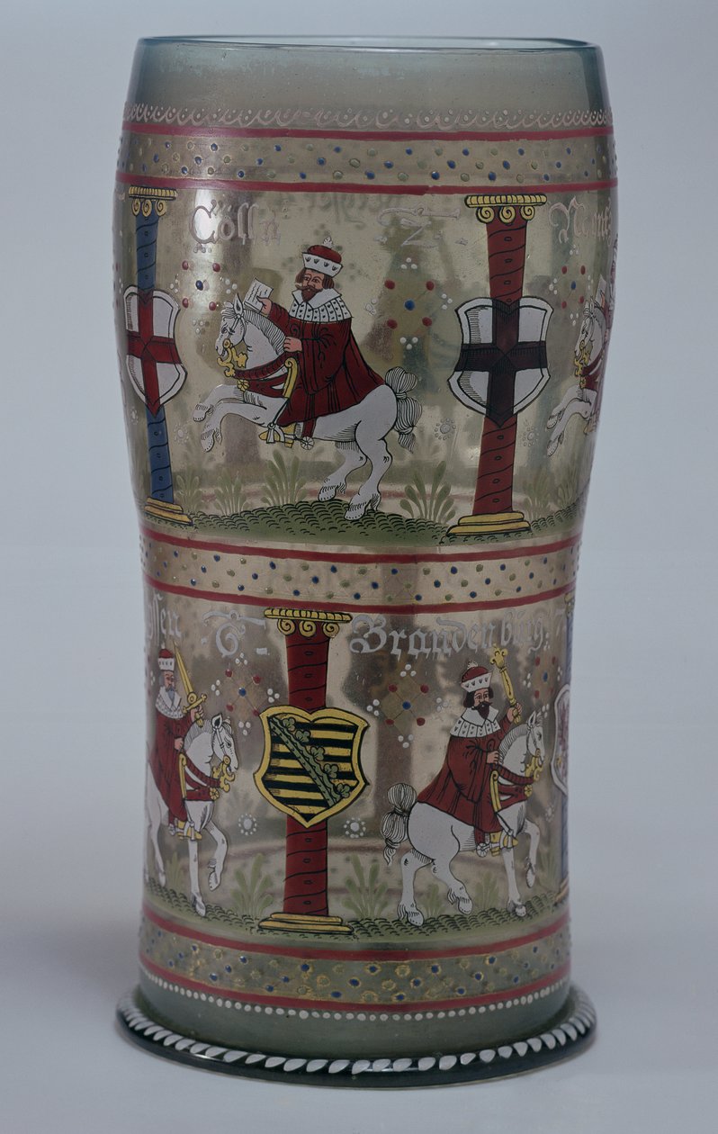 Kurfuerstenhumpen geëmailleerd met scènes van keizer en zeven keurvorsten op witte paarden, Boheems, 1625 door Unbekannt Unbekannt