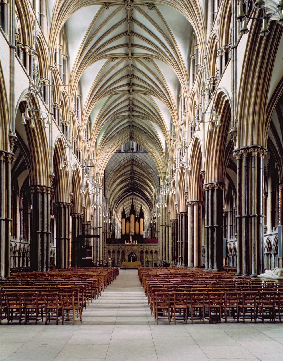 Lincoln Cathedral, 1185-1311, Uitzicht op het schip, gebouwd 1215-55, Lincolnshire, VK door Unbekannt Unbekannt