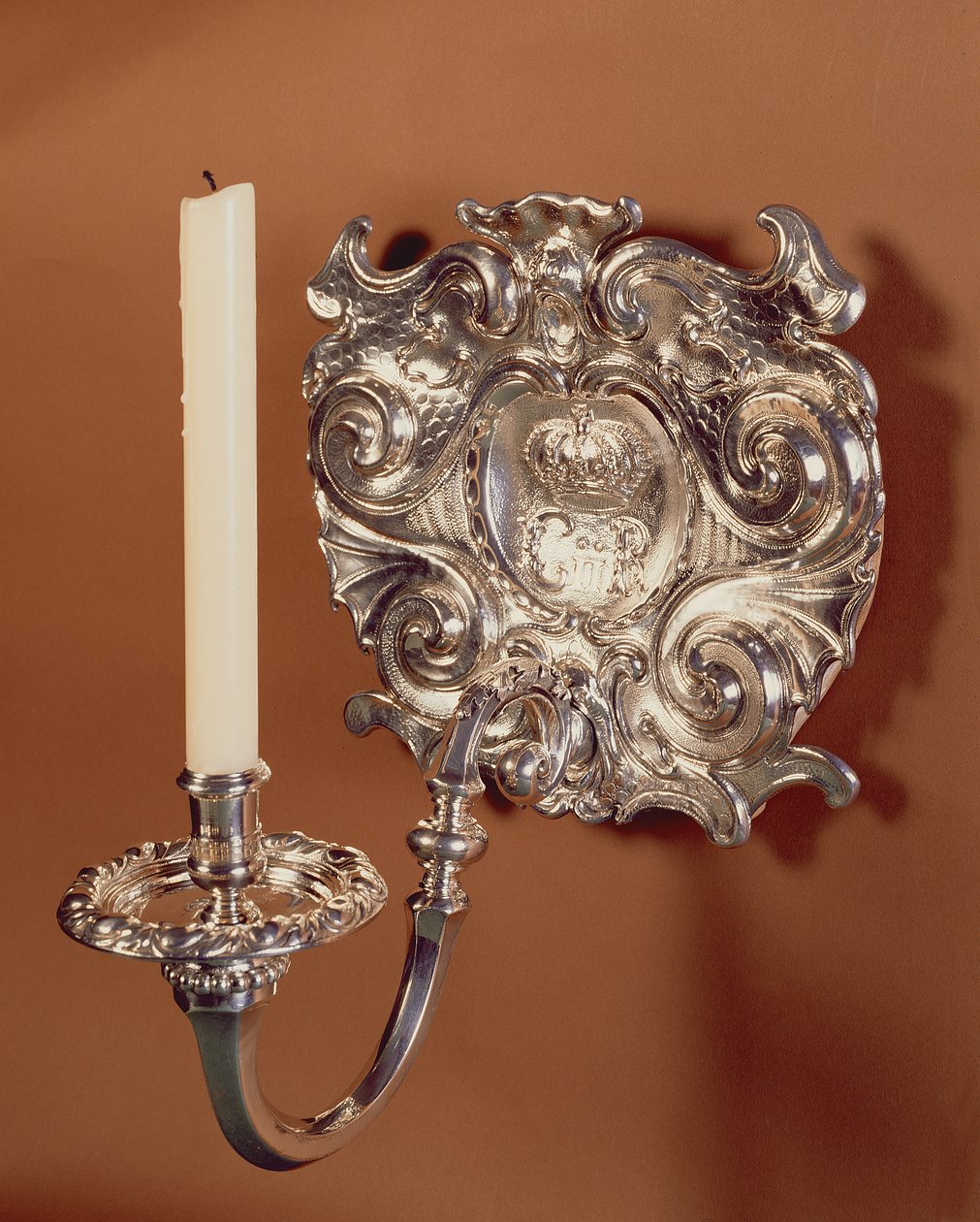 Kandelaar, enkele licht, in Anglo-Nederlandse stijl van de Restauratieperiode. 1668-90 door Unbekannt Unbekannt