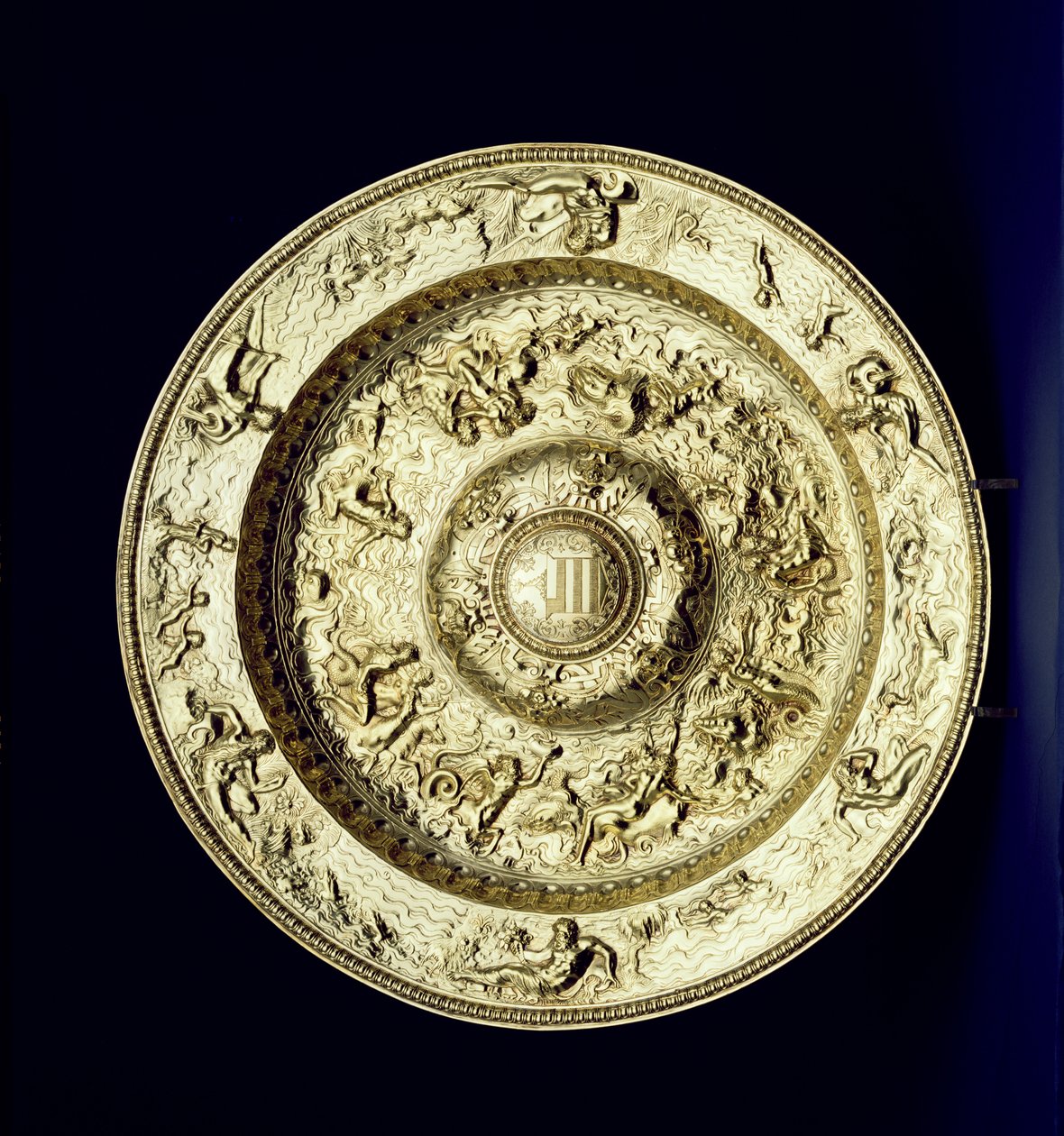 Verguld zilveren bassin, gegraveerd, Frans, ca. 1560-83 door Unbekannt Unbekannt