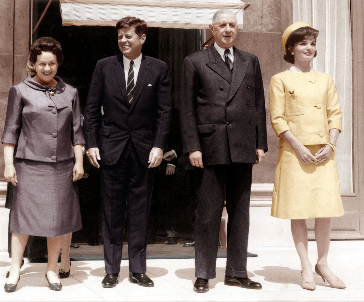 Amerikaanse president John Kennedy in Elysee-paleis 31 mei 1961 met zijn vrouw Jackie door Unbekannt Unbekannt
