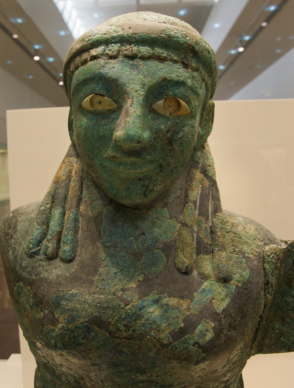 Bronzen vrouwelijke gevleugelde figuur (590 v.Chr. - 580 v.Chr.), Olympia Museum, Olympia, Peloponnesos, Griekenland door Unknown