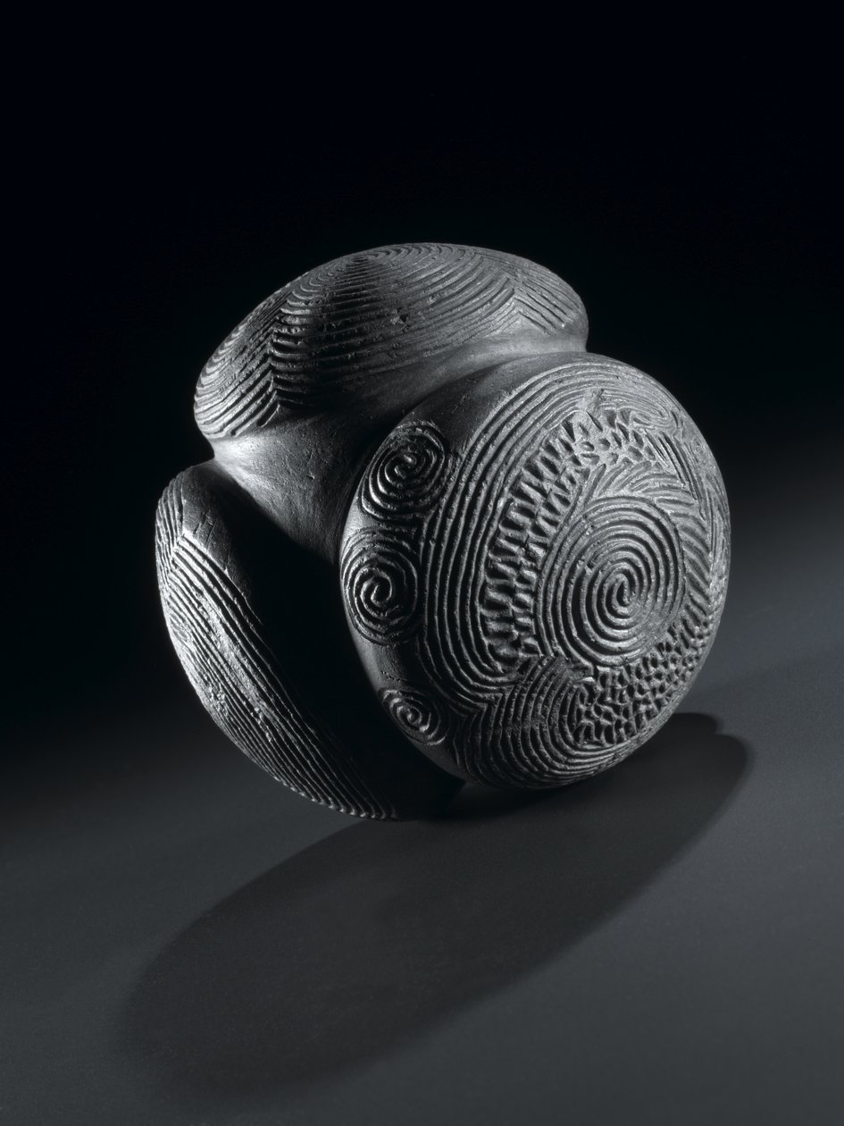 Gesneden bal van Glass Hill, Towie, Aberdeenshire, Neolithisch, ca.3000 v.Chr. door Unbekannt