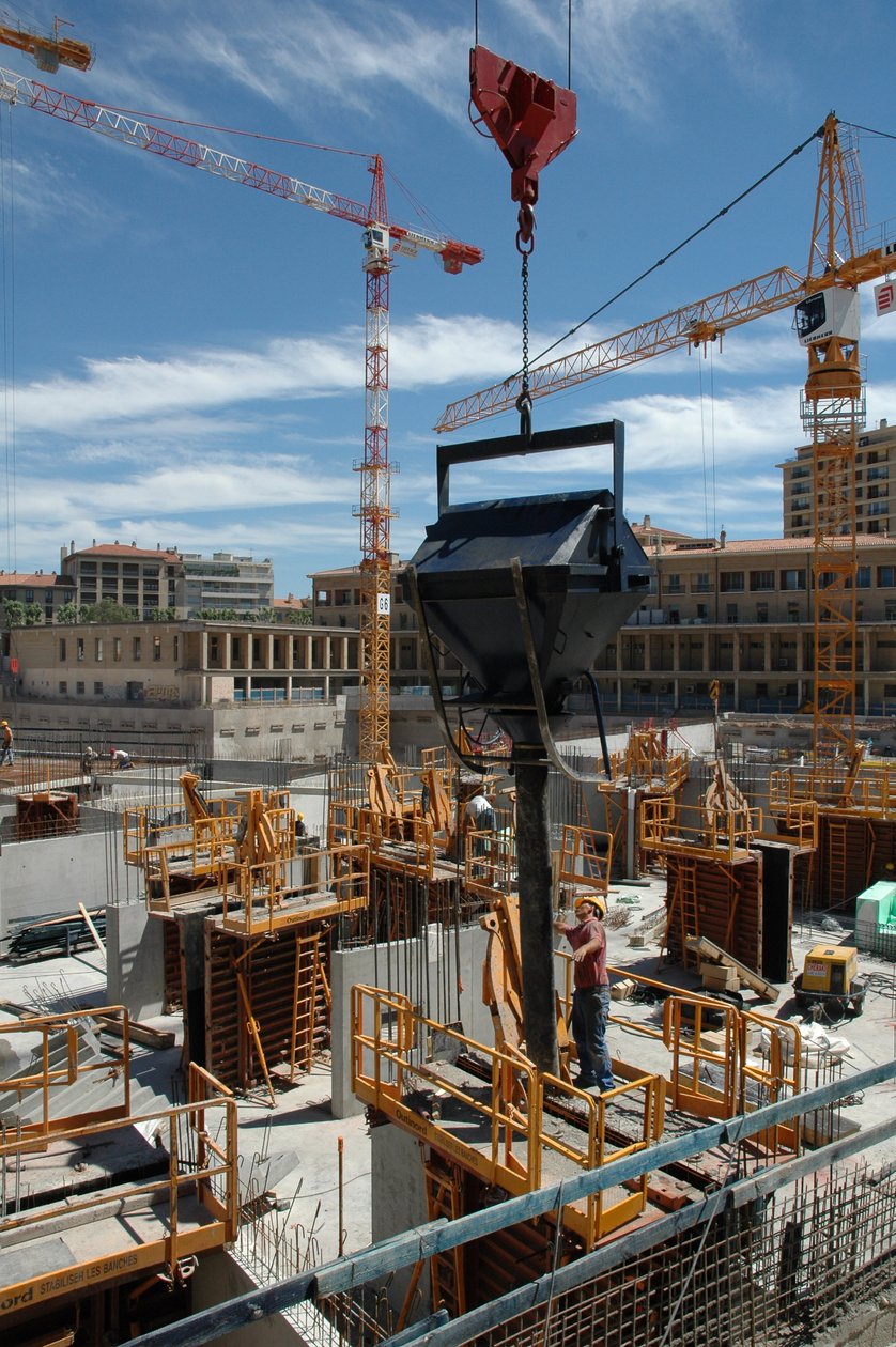 Bouwplaats van de nieuwe wijken van Aix en Provence door Unbekannter Künstler