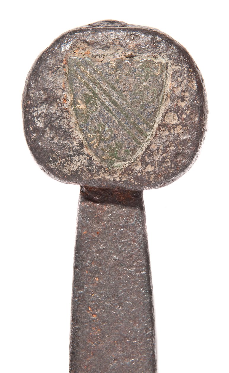 Detail, laatmiddeleeuws zwaard met vroegere Vikingblad en wapenschilden van de De Bohun familie door Unbekannt