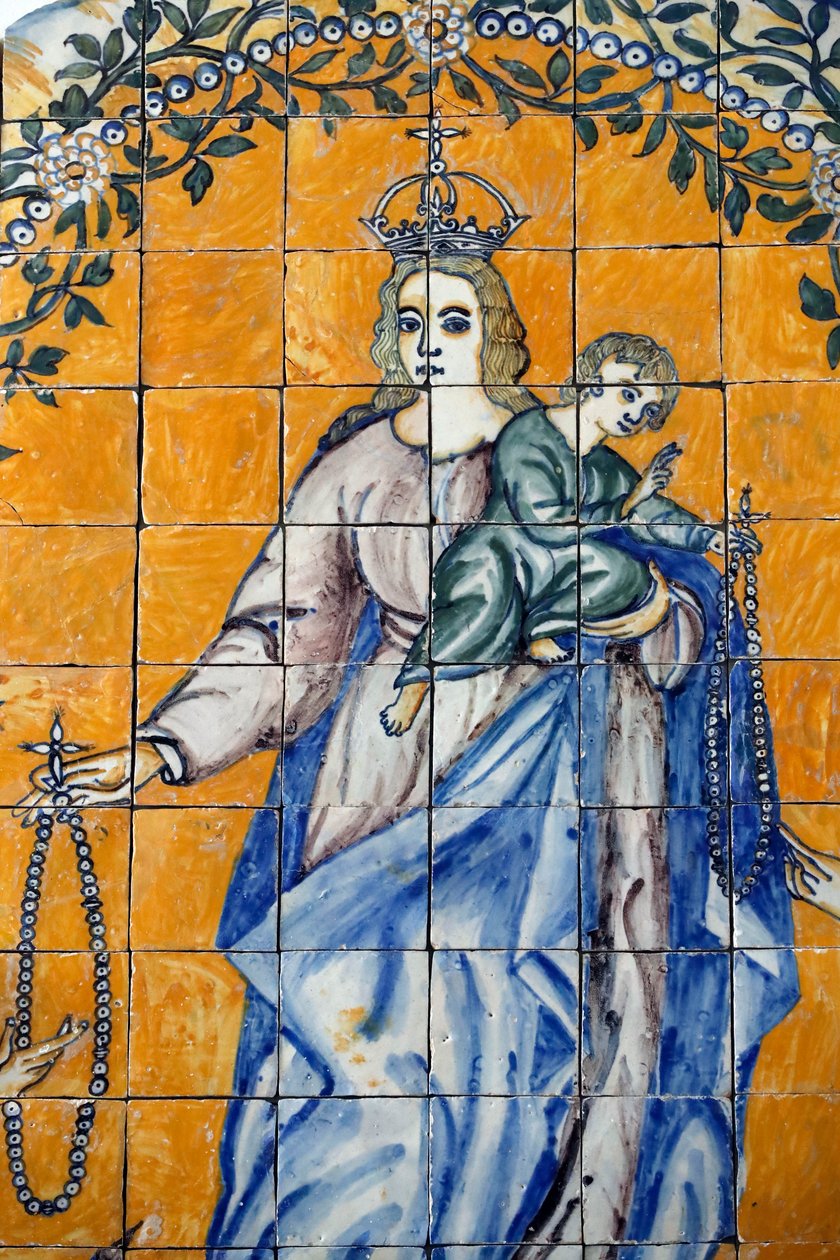 Evora Museum. Azulejos. Sint Dominicus ontvangt de Rozenkrans van de Maagd. Portugal. door Benjamin Baud