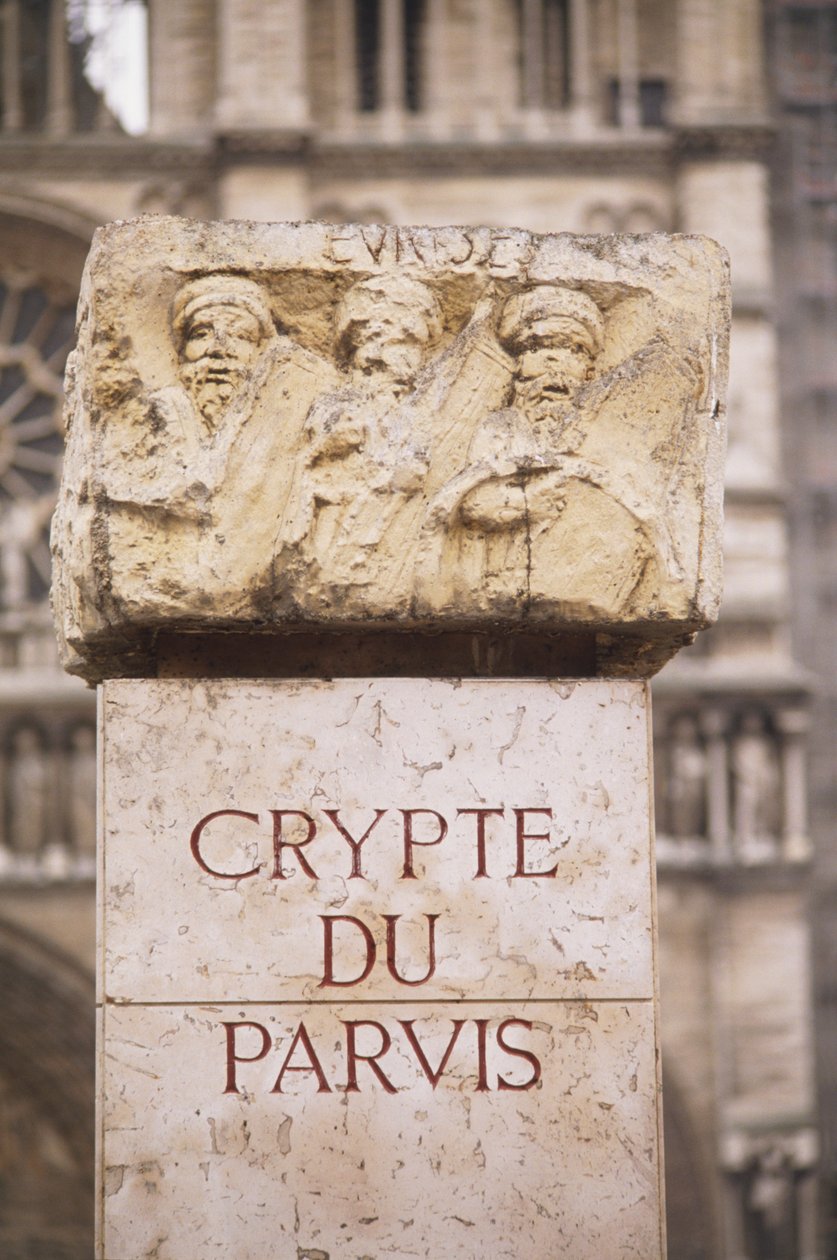 Frankrijk, Parijs, inscriptie in de Crypte du Parvis in de archeologische crypte, op Île de la Cité, steen met inscriptie en gravures door Unbekannt