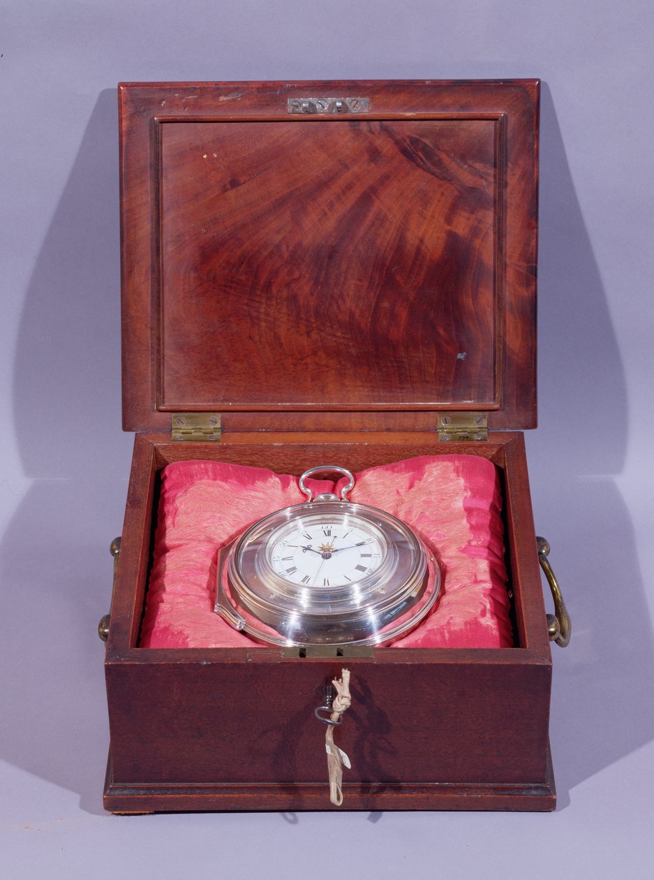 Marinehorloge, in zilveren paarbehuizing, liggend op kussens in mahoniehouten draagkoffer, door John Harrison en Zoon door Unbekannt