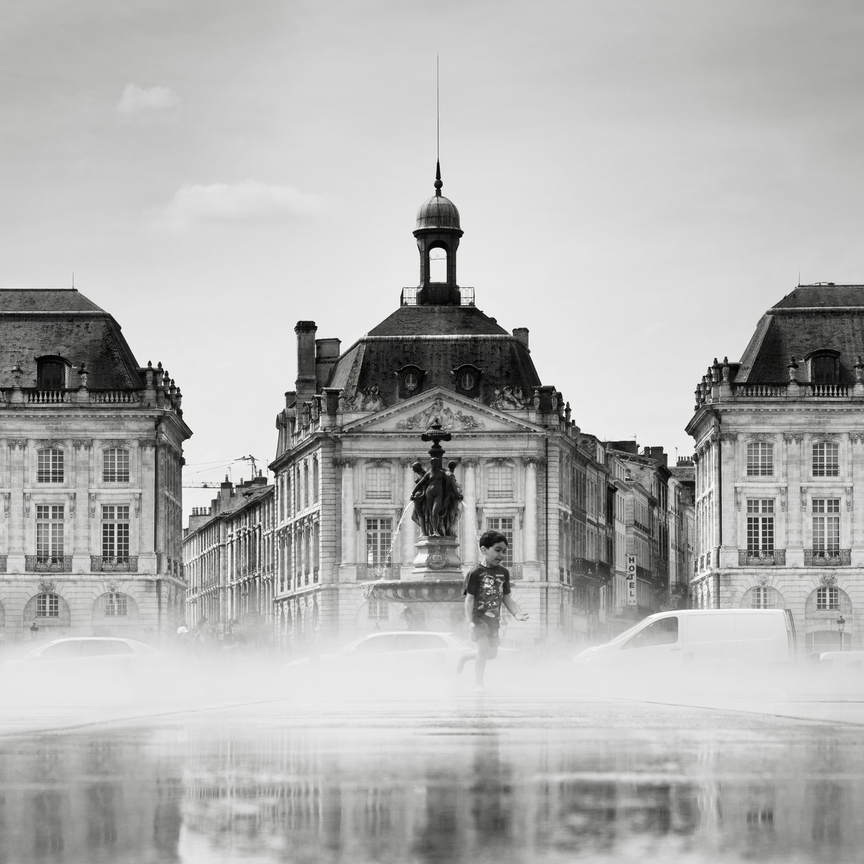 Place de la Bourse, Frankrijk, 2012 door Leopold Blonder