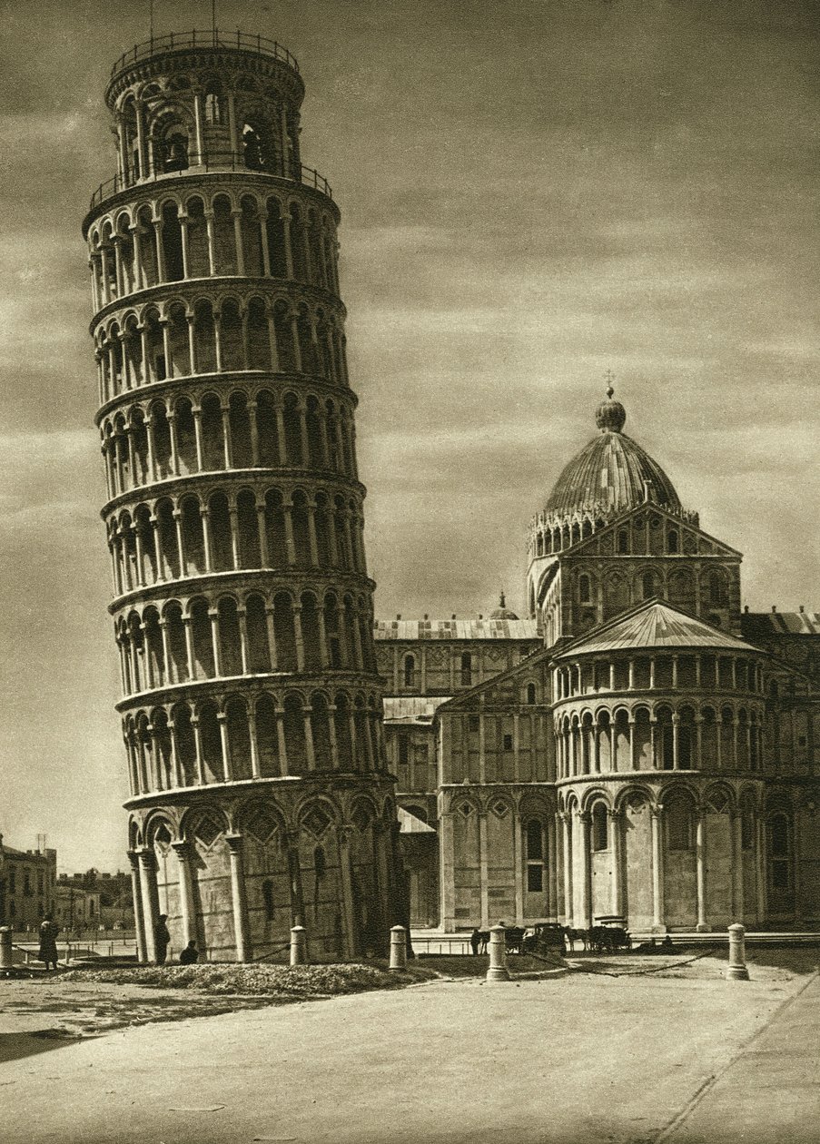 De scheve toren en apsis van de dom (duomo) van Pisa in 1925 door Unbekannt