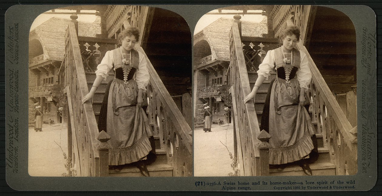Stereoscopische kaart met een jonge Zwitserse vrouw in traditionele klederdracht, ca. 1900 door Underwood and Underwood