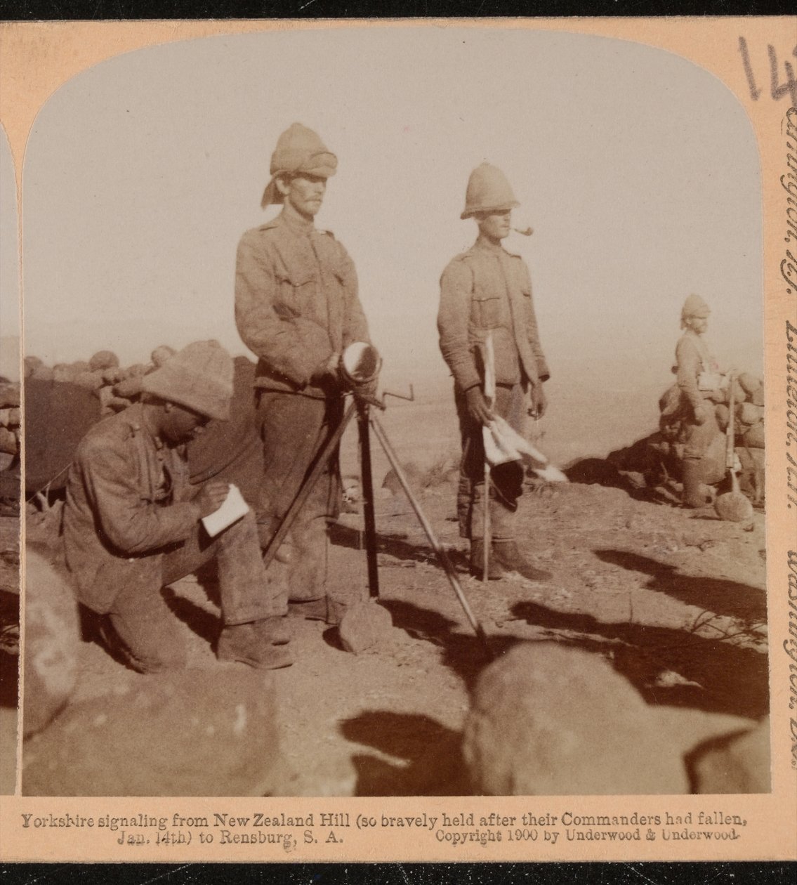 Yorkshire Regiment heliograaf team signalering vanaf New Zealand Hill, Boerenoorlog door Underwood and Underwood