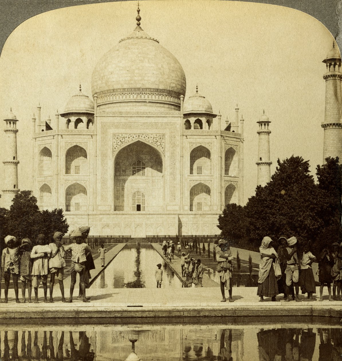 Taj Mahal, Agra, Uttar Pradesh, India door Underwood and Underwood