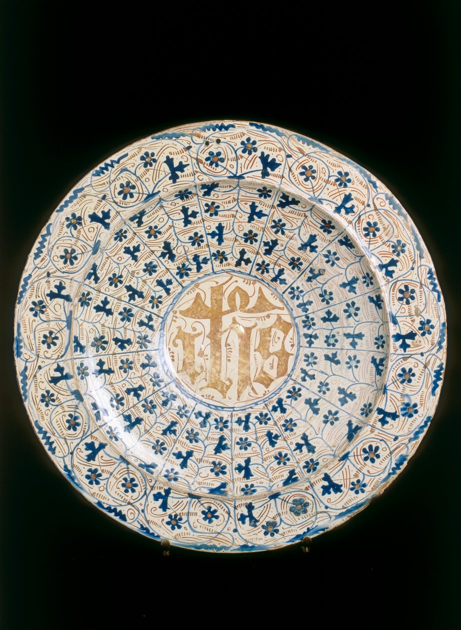 Bord met gekristalliseerd monogram, Valencia-fabricage door Unknown artist