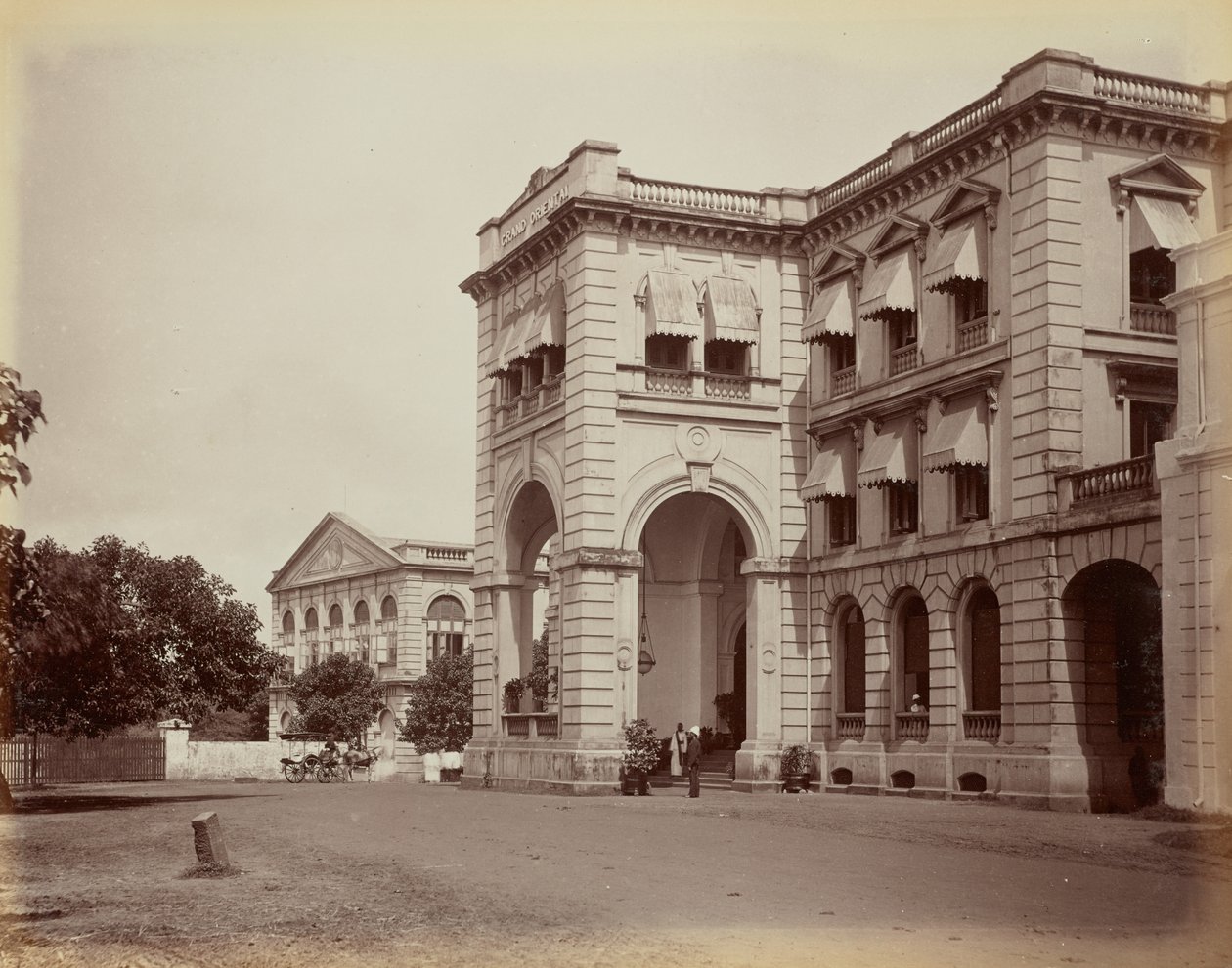 Grand Oriental Hotel, Colombo door Unknown artist