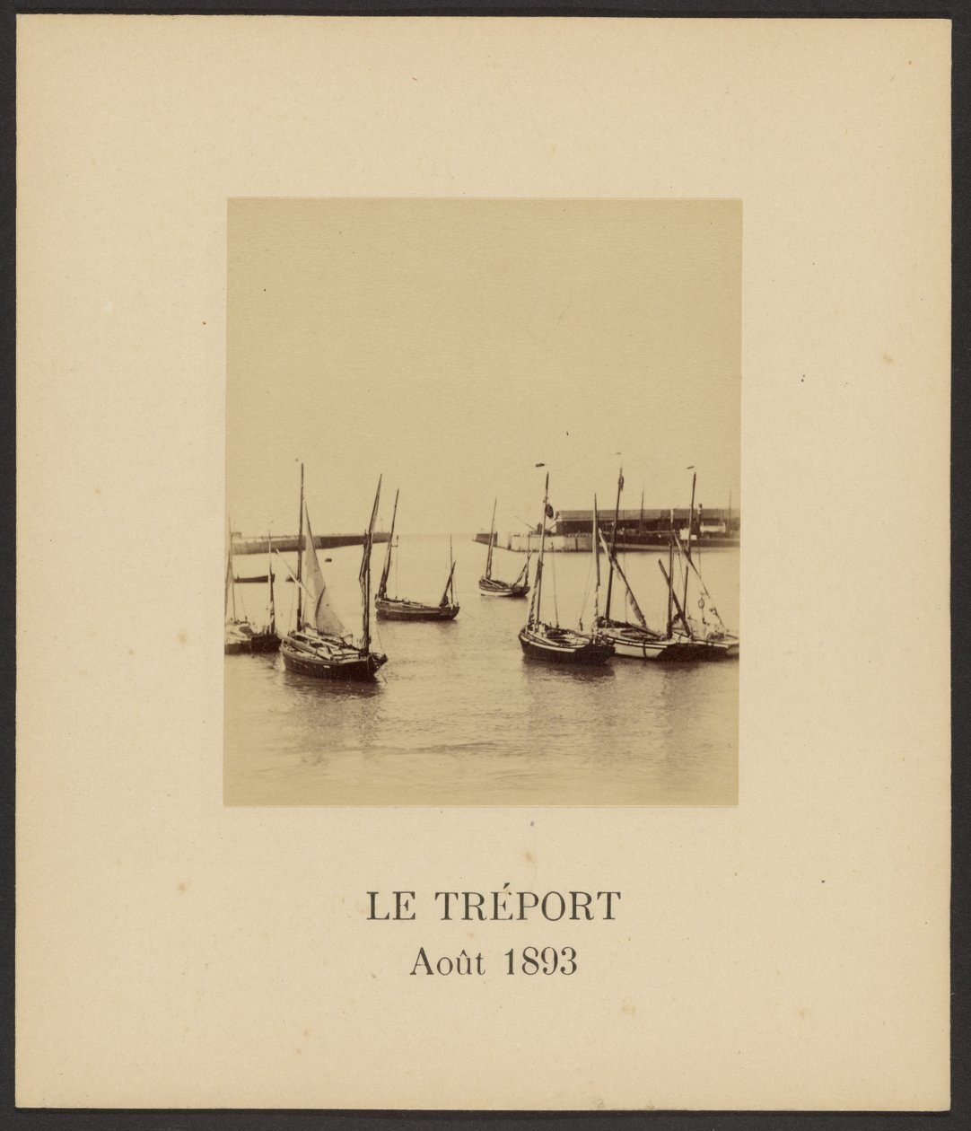 Le Tréport door Unknown artist