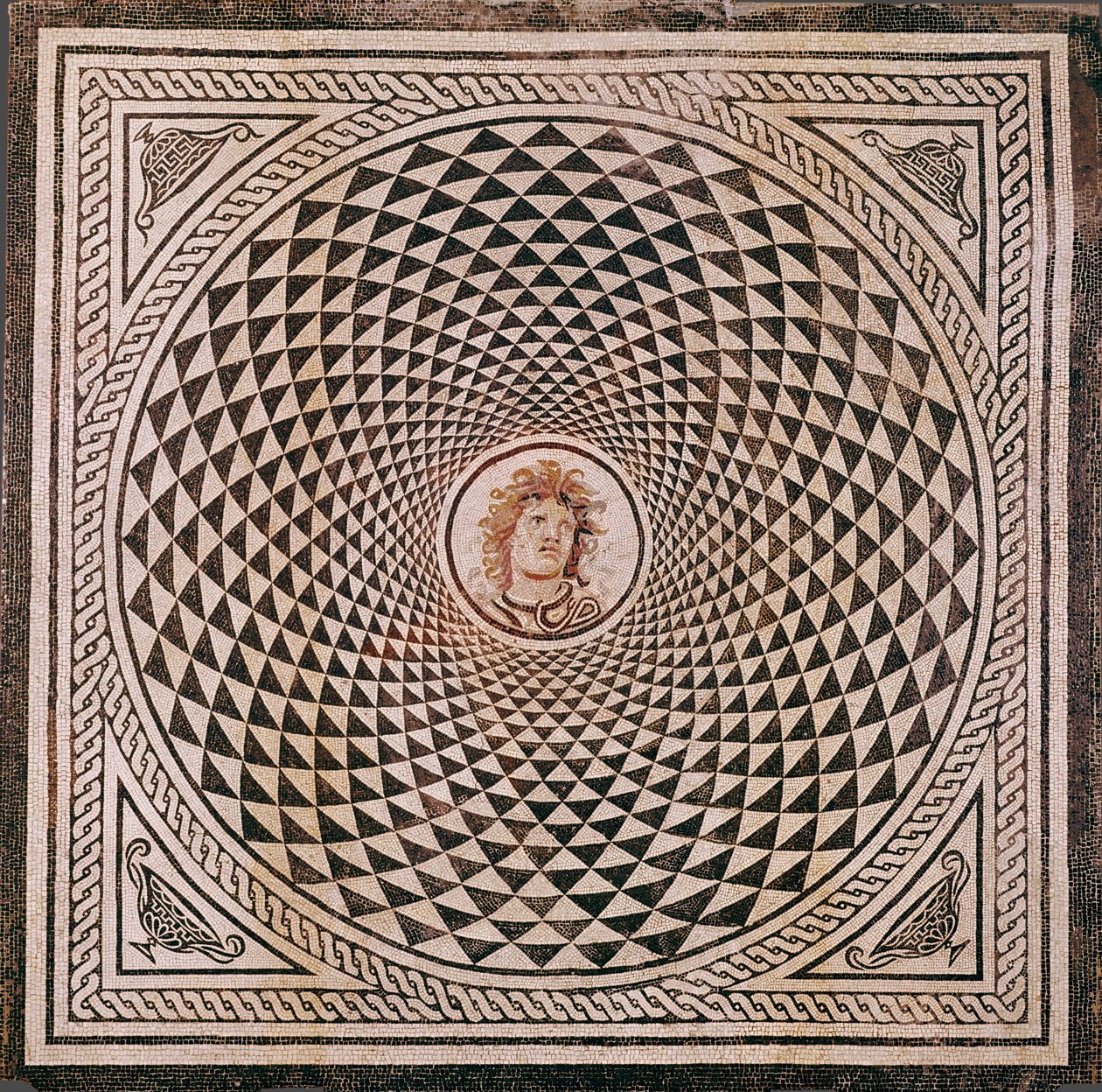 Mozaïekvloer met hoofd van Medusa door Unknown artist