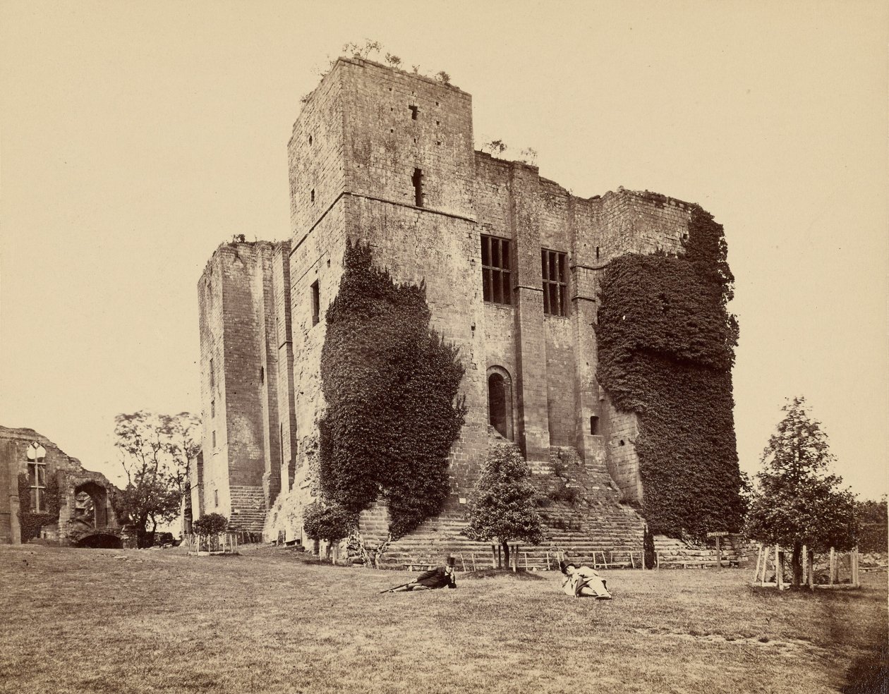 [Ruïnes van Kasteel Kenilworth]. door Unknown artist