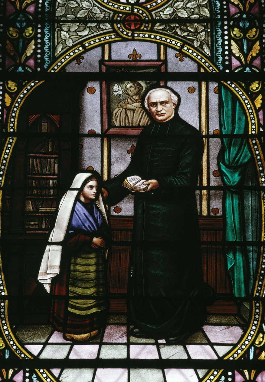 Bernadette en Abbe Peyramale, gebrandschilderd glas in de parochiekerk van Lourdes, Languedoc-Roussillon-Midi-Pyrénées, Frankrijk, 20e eeuw door Unknown photographer