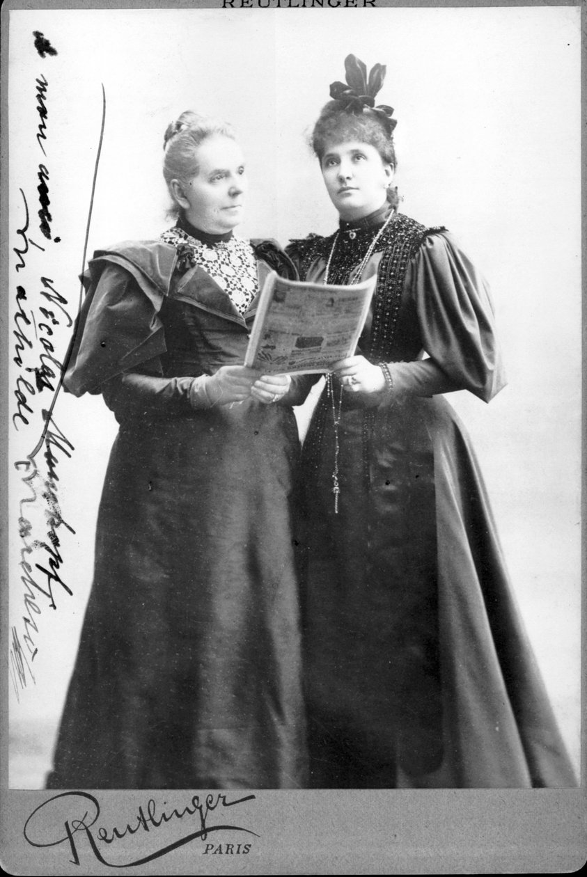 Duitse zangeres Mathilde Marchesi en Australische zangeres Nellie Melba. Laat 19e eeuw Fotografie door Unknown photographer