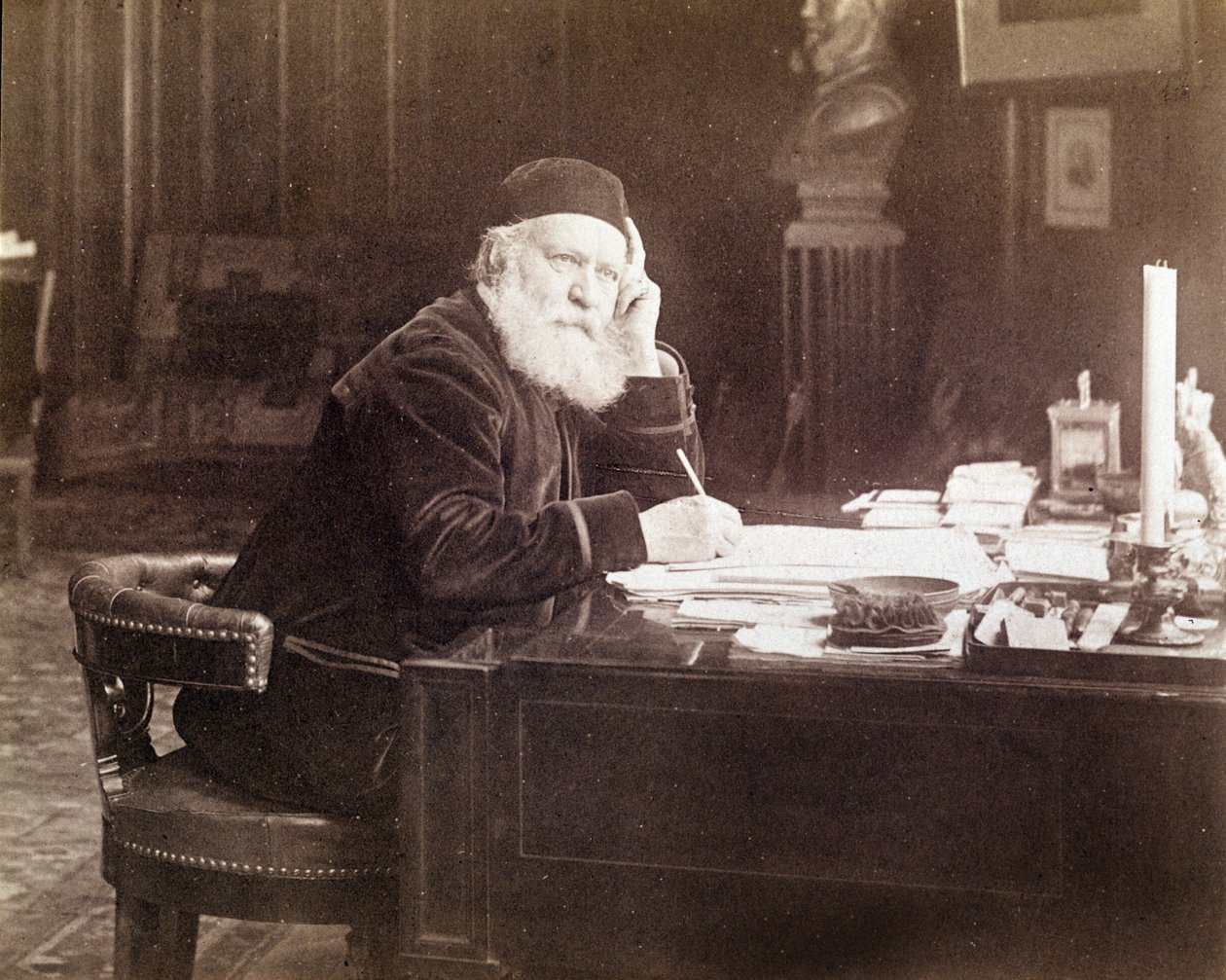 Portret van Charles Gounod (1818 - 1893), Franse componist. door Unknown photographer