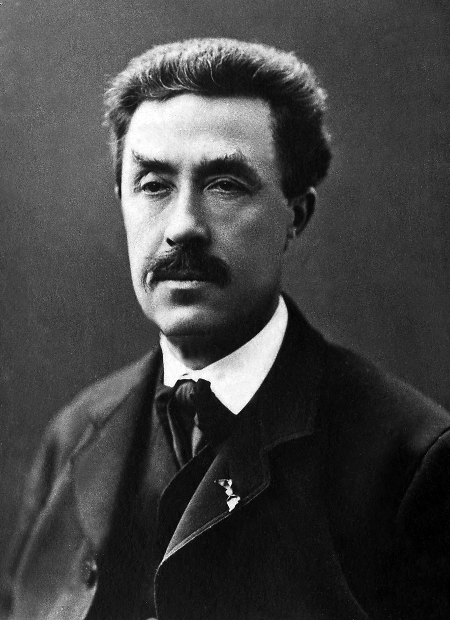 Portret van Emmanuel Fremiet (1824-1910), Franse beeldhouwer door Unknown photographer