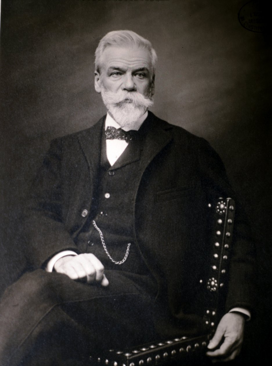 Portret van Ernest Gaston Joseph Solvary (foto) door Unknown photographer