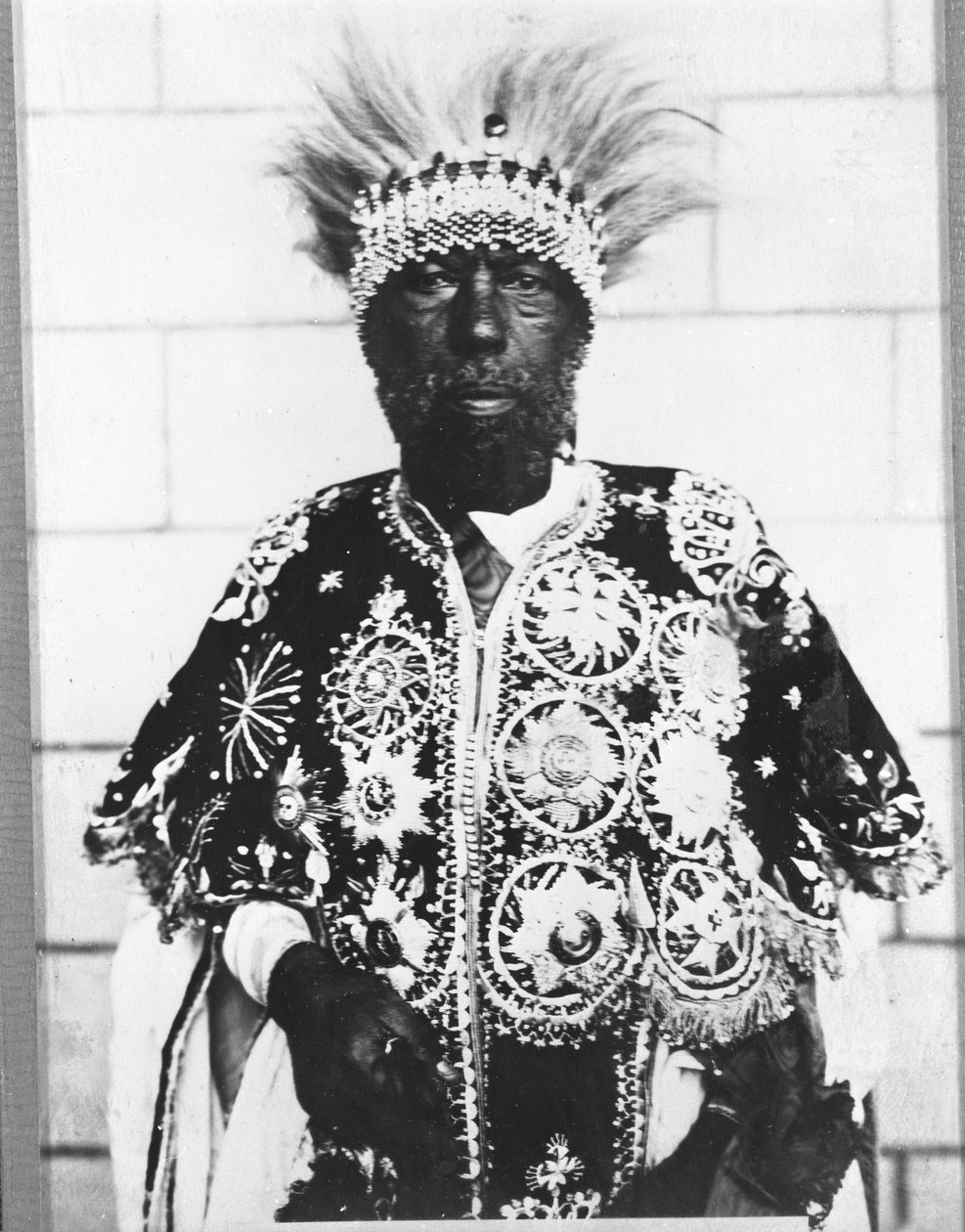Portret van Menelik II (1844 - 1913) Koning van Ethiopië door Unknown photographer