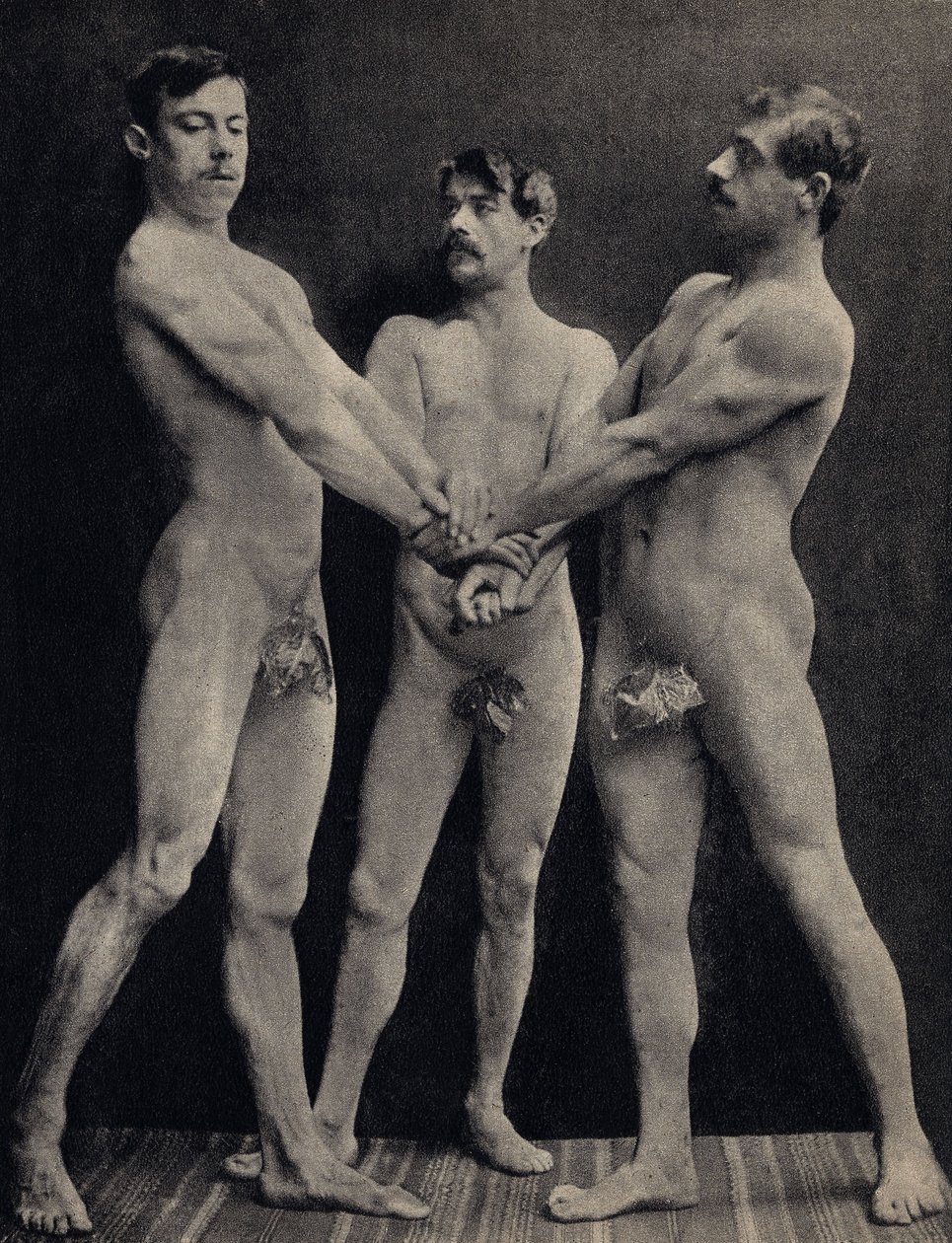 De Eed van de Horatii, pose drie naakte mannen die een eed afleggen. Fotografie, eind 19e eeuw, Parijs. Collectie Selva door Unknown photographer