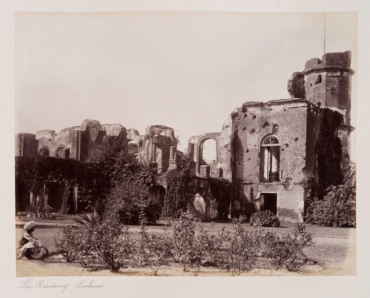 De Residentie Lucknow, c.1885 door Unknown photographer